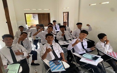Ruang Kelas Sederhana, Semangat Belajar Luar Biasa